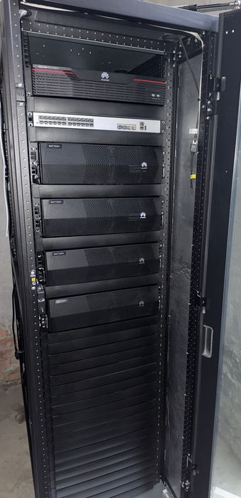 Микро цод /Серверные обеспечение /Ups