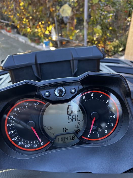 Vând Can-am outlander 650 cmc