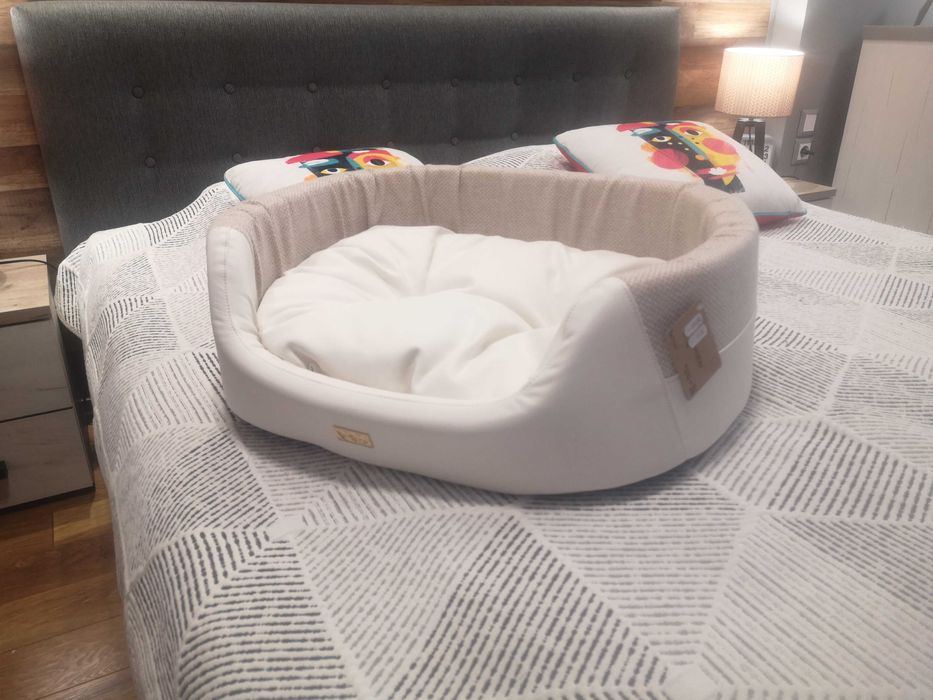 Котешко Легло Чисто Ново