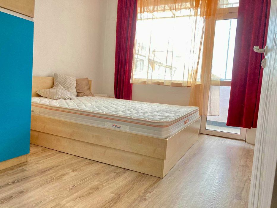 Дава се под наем Двустаен апартамент в Бургас, Възраждане - 60 кв.м за 204 € - Снимка #2