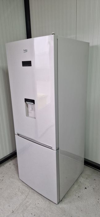 Combina frigorifica Beko noua