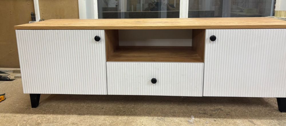 Тумба под тв. Новая