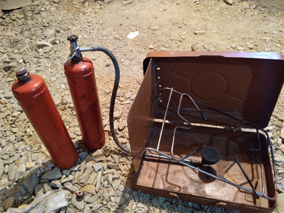 Газовая плитка компактная ,удобная.