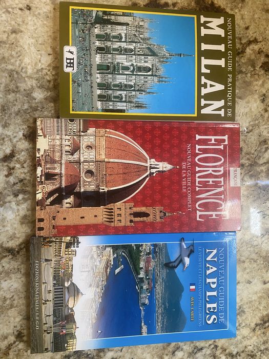 Ghiduri turistice ilustrate editii mai vechi - lot de 12