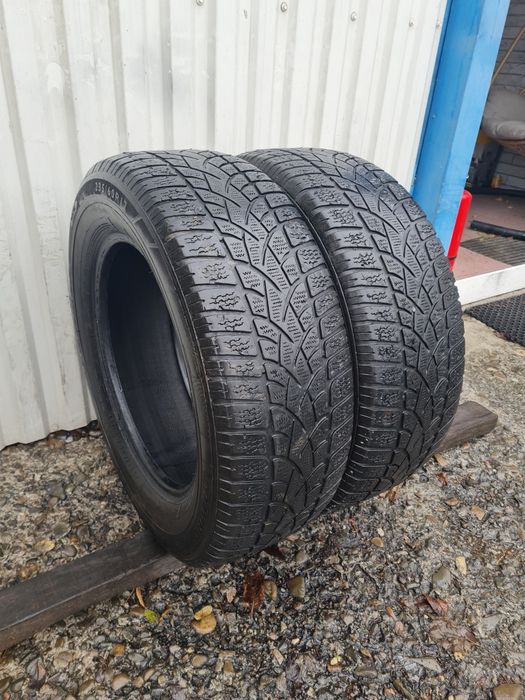 2 Anvelope de iarna *235/60R17*Dunlop*LICHIDARE STOC*75 Lei Buc*