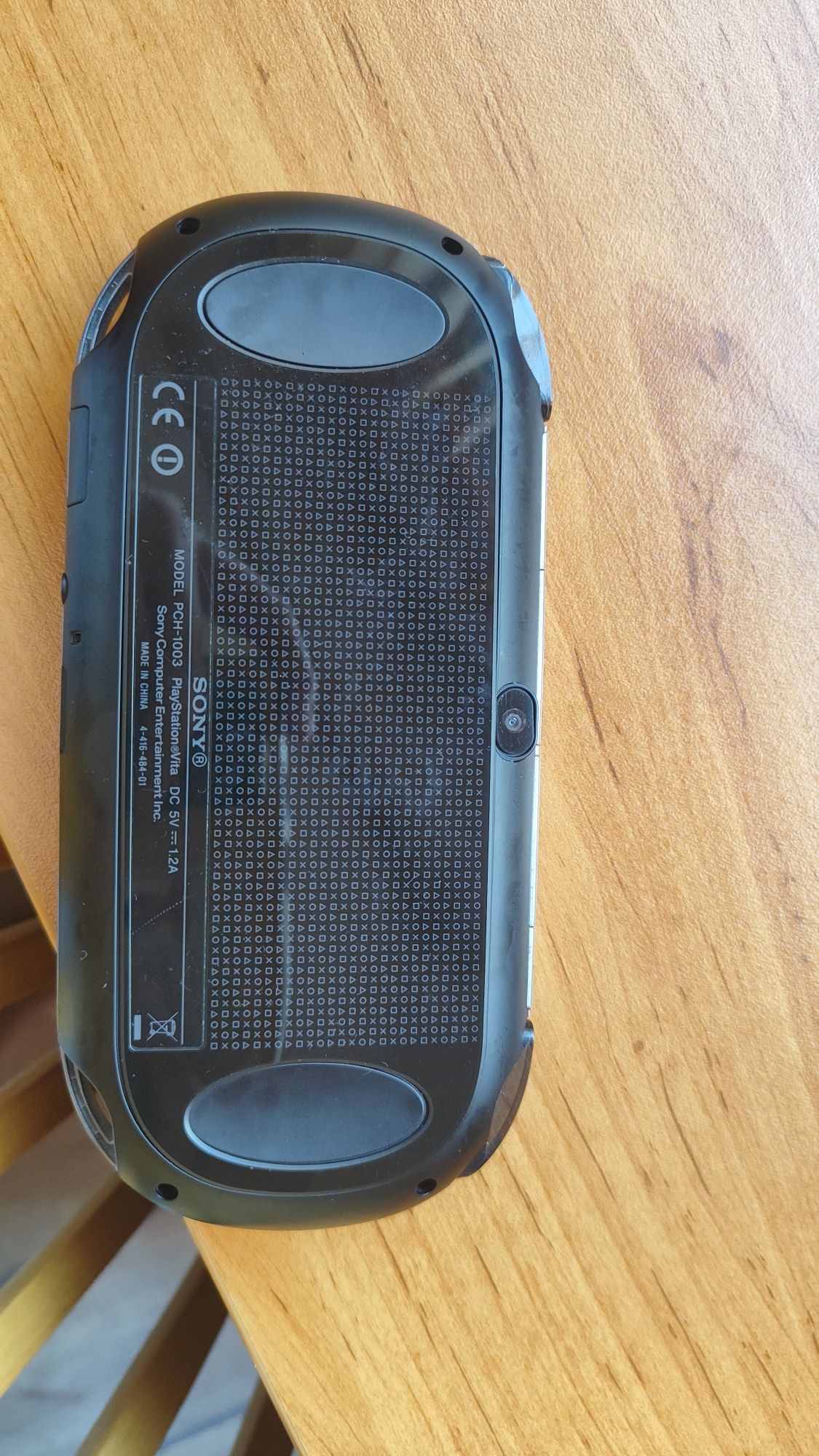 Ps Vita без драскотини