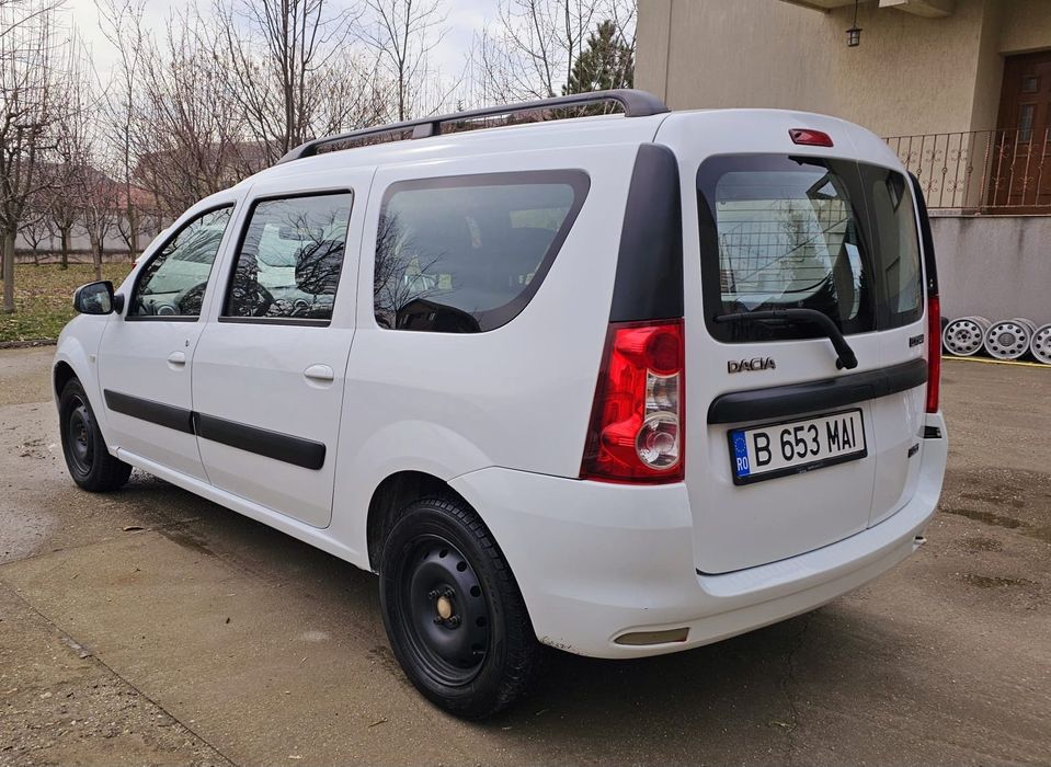 Vand Logan MCV 2011