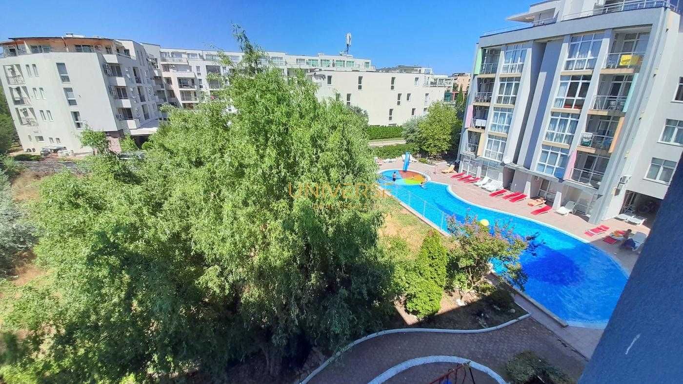 Апартамент 2+1 с гледка към басейна в Слънчев бряг.#4716