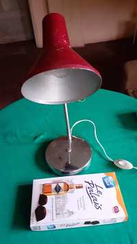 Настолна лампа 220v 60 w