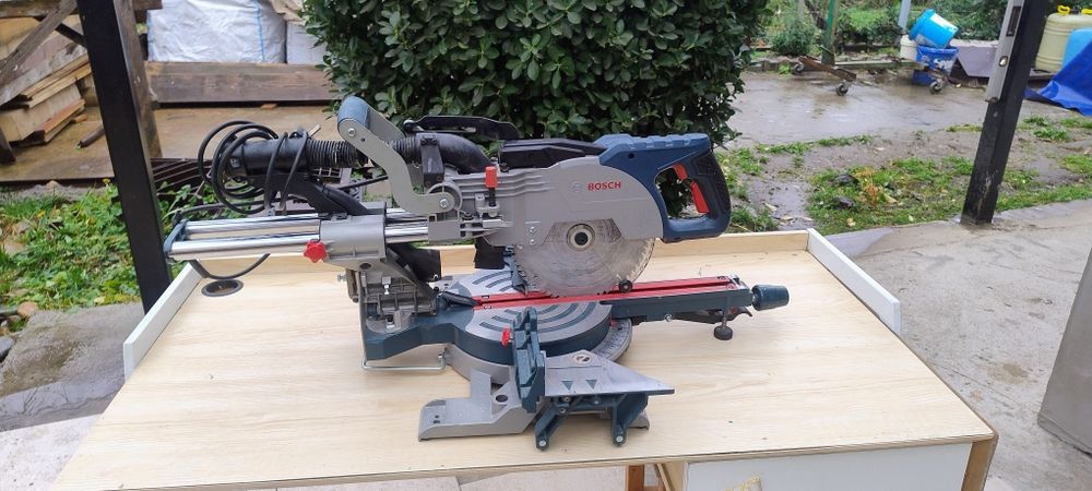 Fierăstrău circular