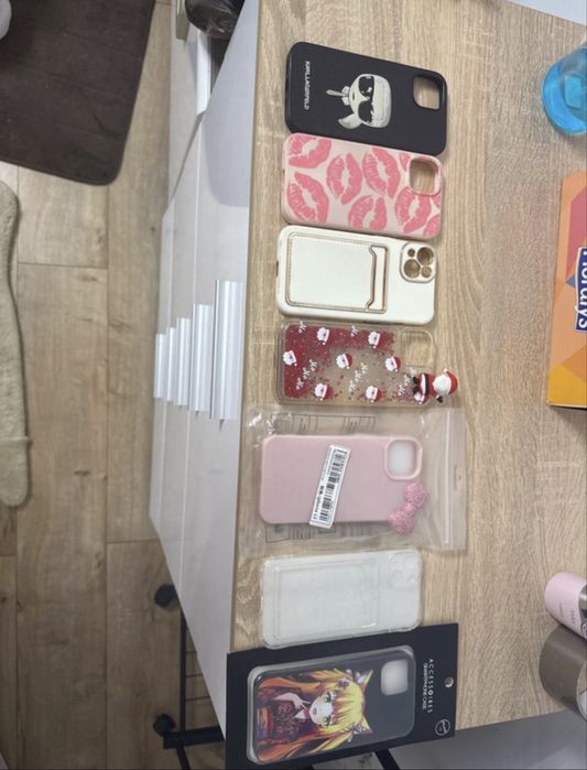 Huse iphone 13,unele noi sigilate