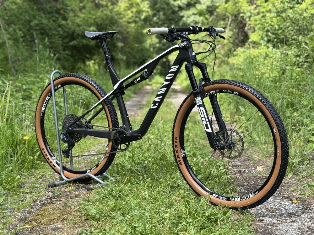 Планински карбонов велосипед CANYON LUX CF6 ( L размер)