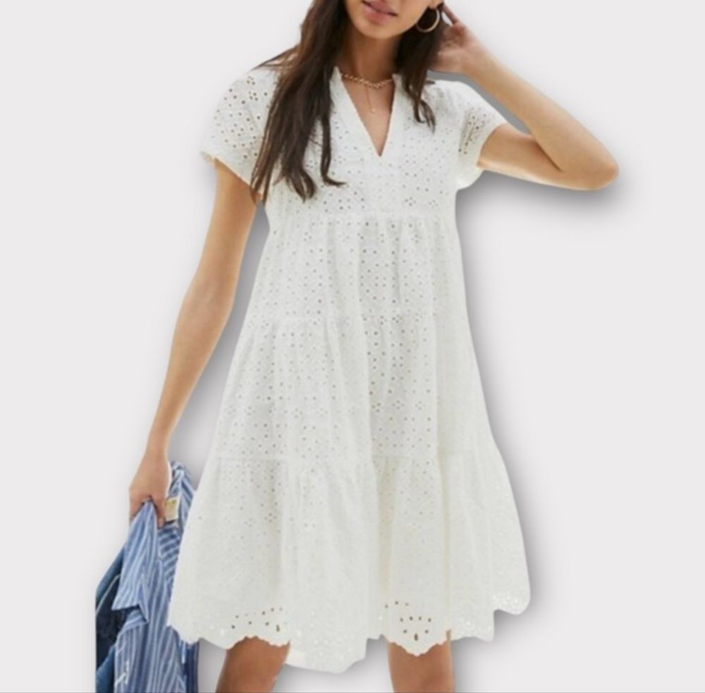 Продавам рокли Anthropologie