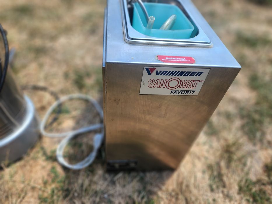 Rasnita cafea profesionala și masina de făcut frisca