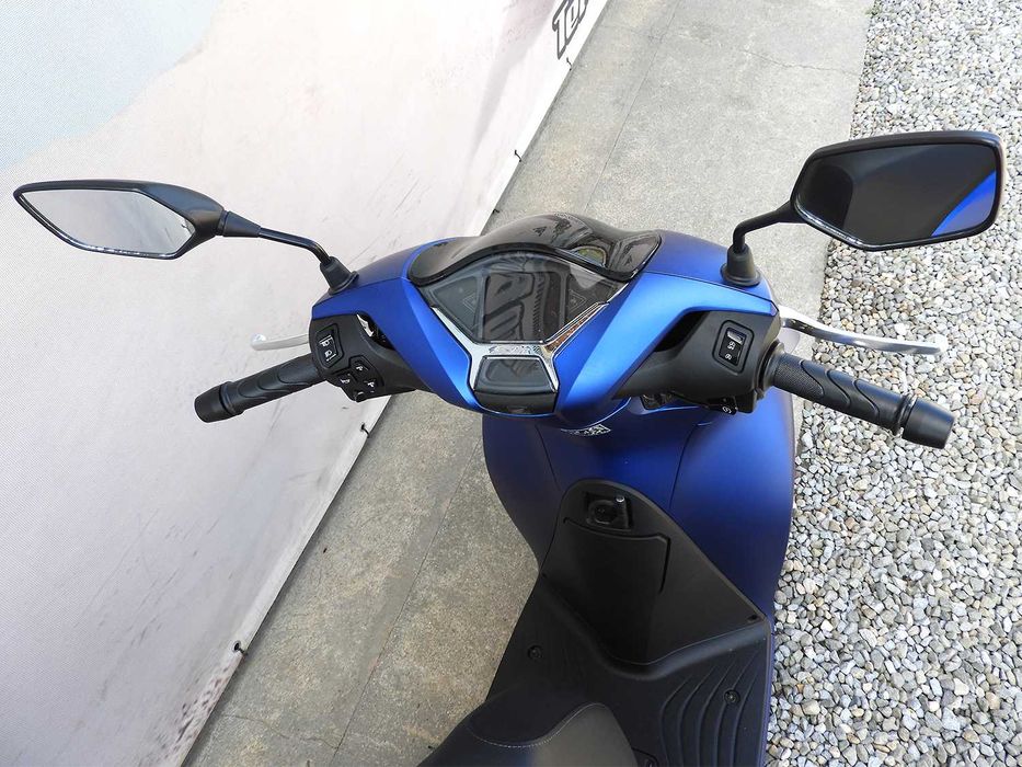 Scuter Honda SH125i ABS incl Smart Top Box 2025 | Rate | Leasing