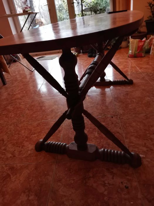 Masa frumoasa lemn masiv pentru living unicat