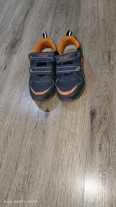 Кроссовки детские 27 размер