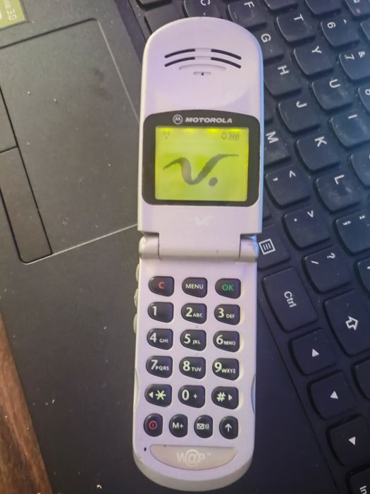Motorola v50 kramer+incarcator sigilat ( decodat)