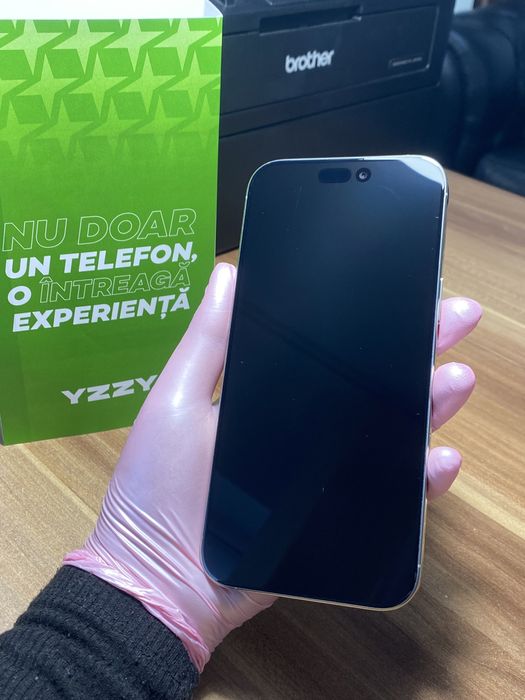 iPhone 16 Pro Max / 256 GB / Sănătate baterie 99% / Foarte bun