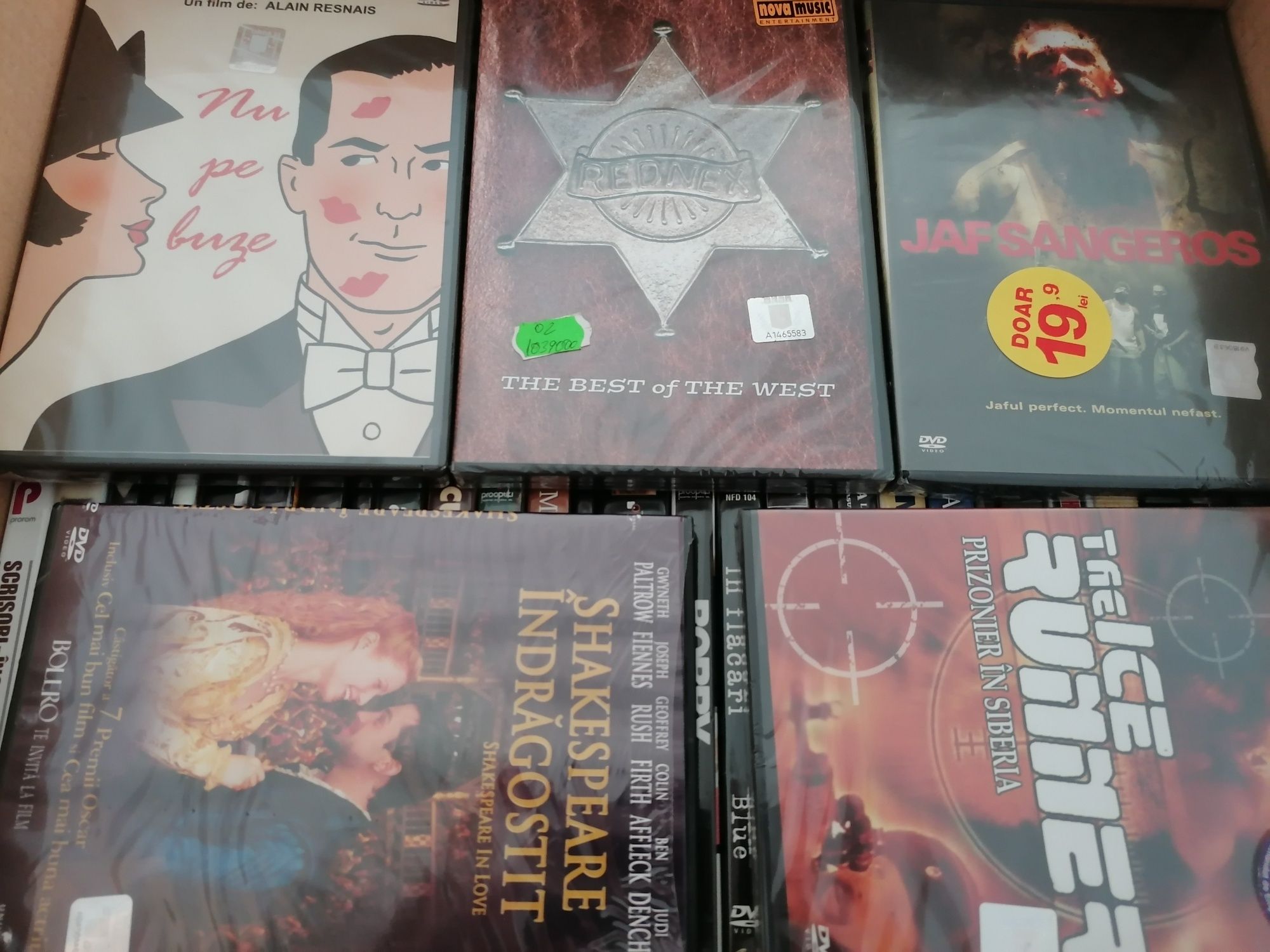 Set 57 dvd-uri (7 sigilate și 50 utilizate)