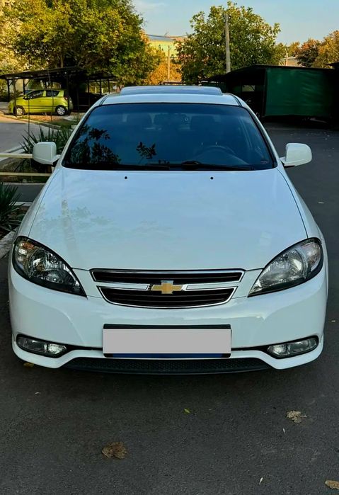 Gentra 2022 капотида мияатина чикарилган жойи бор