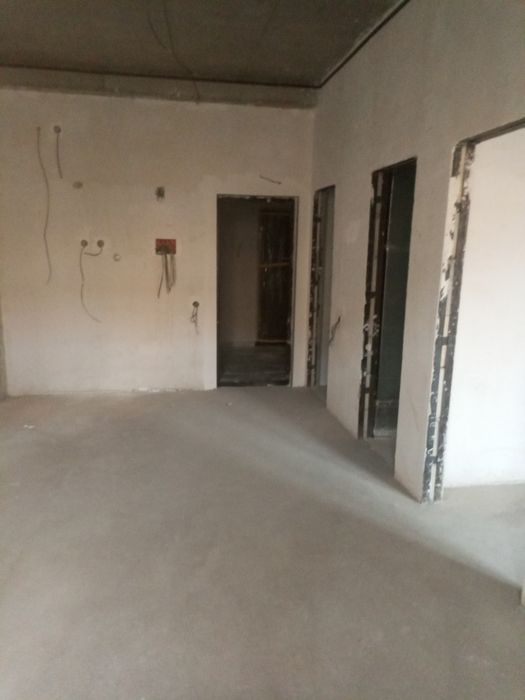 Продаётся новостройка янгиюль 3 комнатная квартира