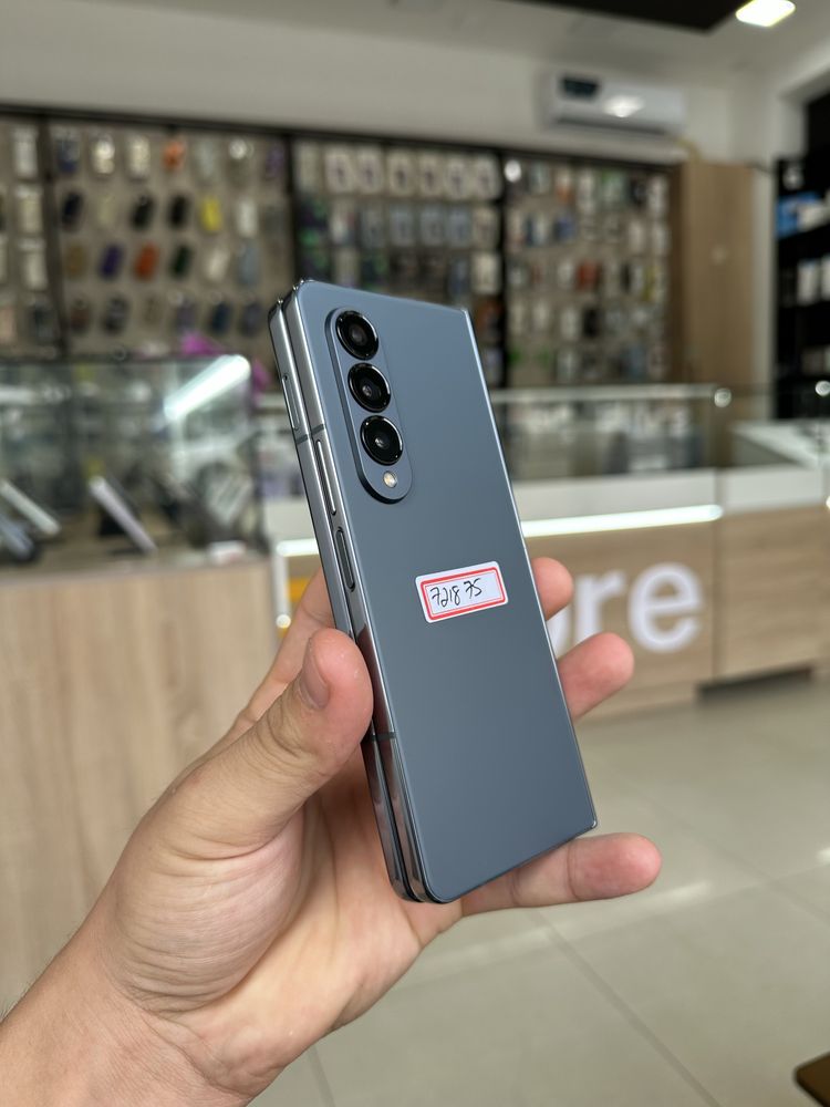 Samsung Z fold 4