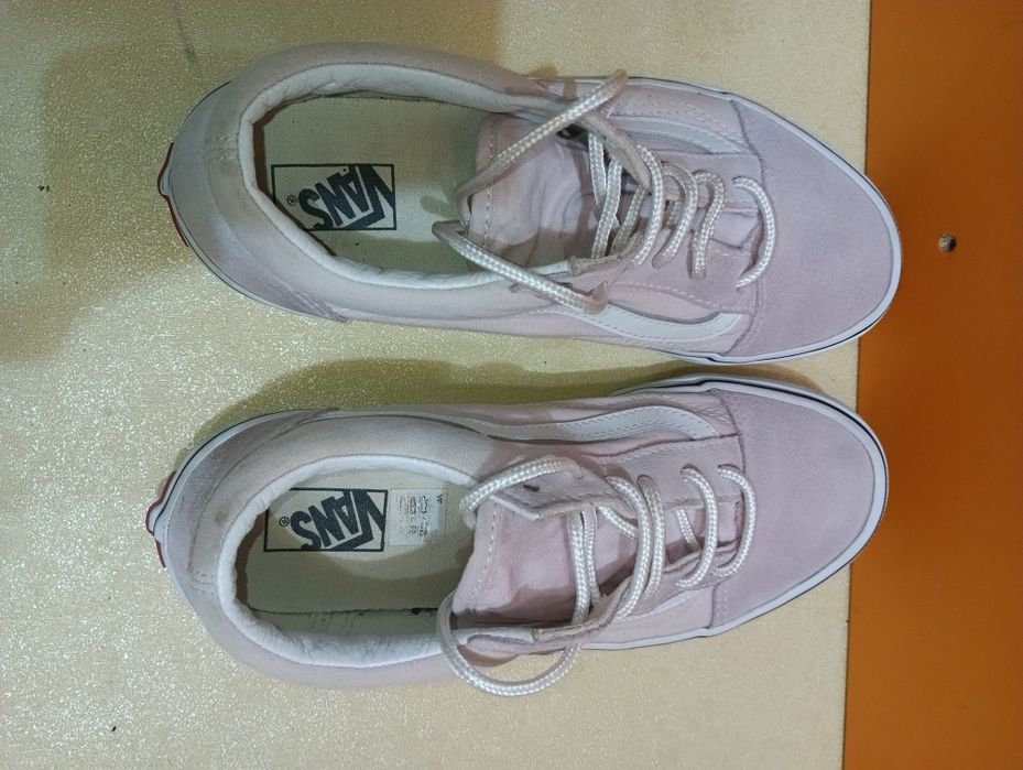 Vans розови кожени N 37 - 29 лв