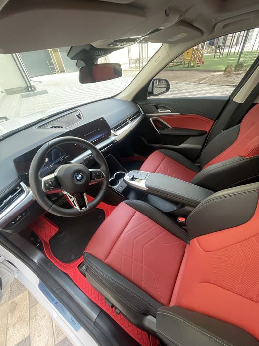 BMW ix1 25L M Sport