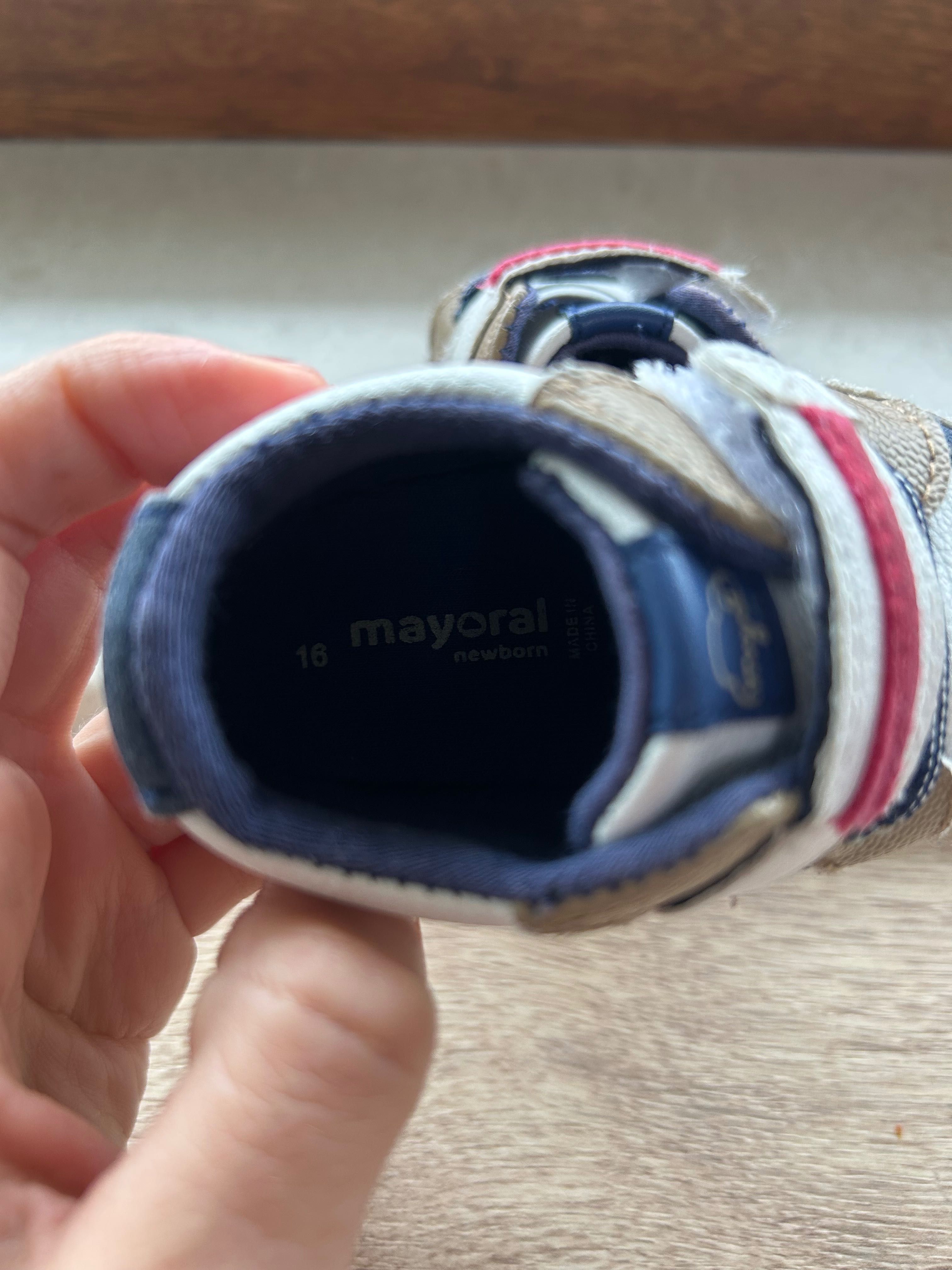 Бебешки буйки mayoral