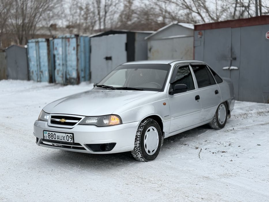 Нексия 2010 года полная комплектация !