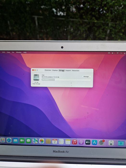 Macbook AIR 13 2017 I5•Amanet Lazar Crangasi•