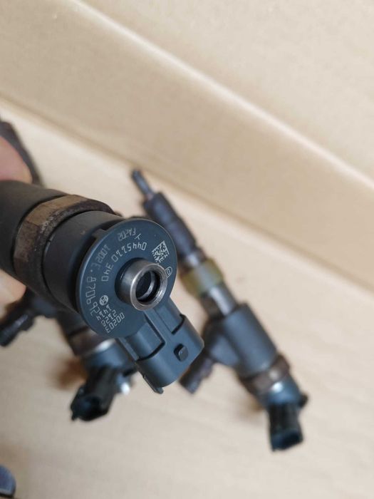 Injectoare 0445110340 FORD Fiesta 6 1.6 tdci euro 5 2009 - 2014