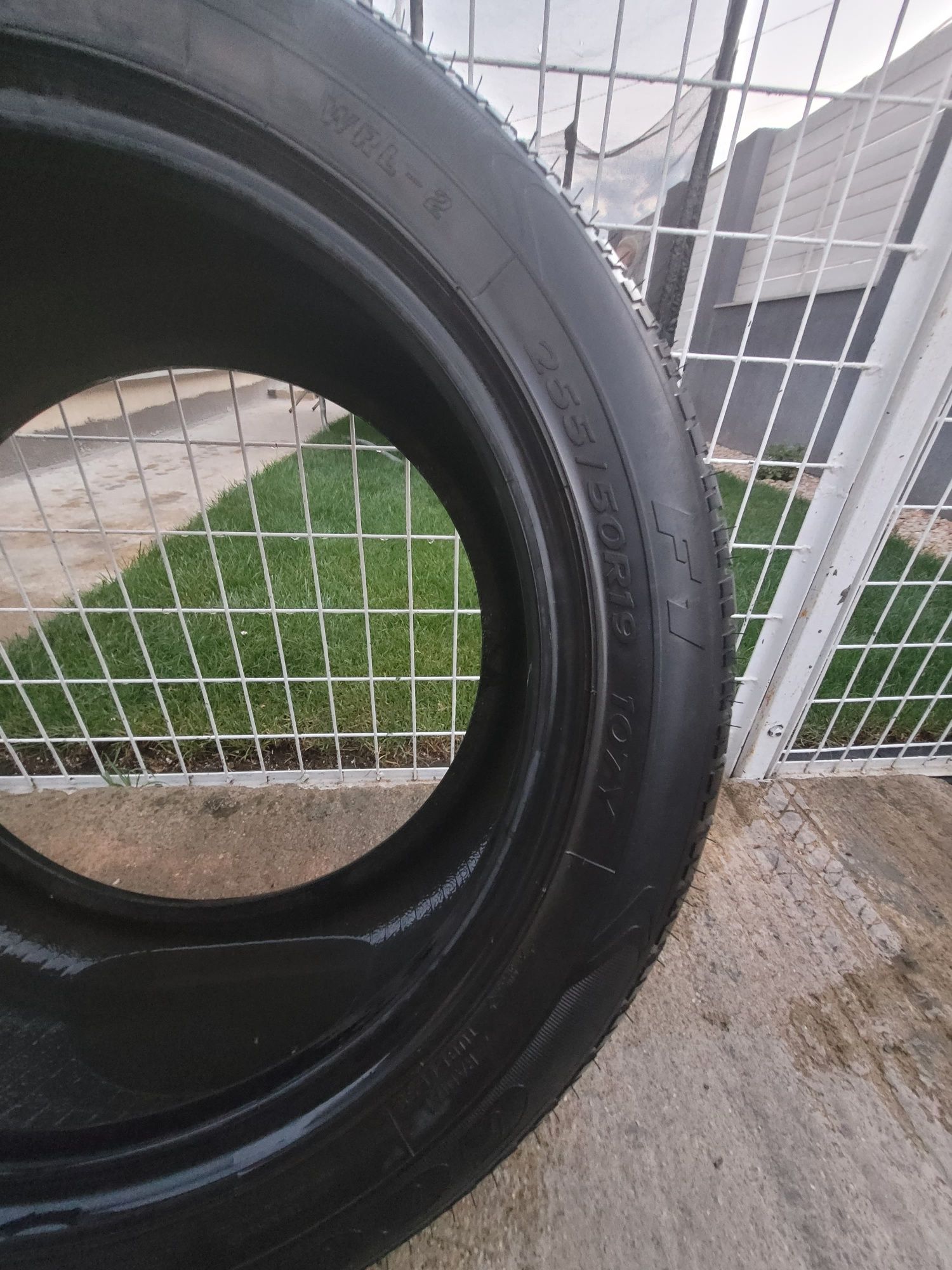 Good year 255/55 R19 M+s