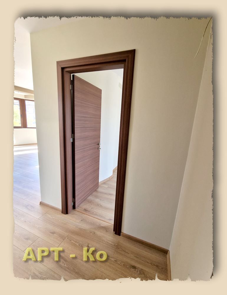 Дава се под наем Офис в Перник, Център - 80 кв.м за 409 € - Снимка #6
