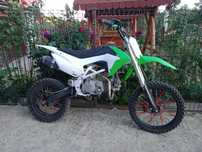 Vând cross 150cc