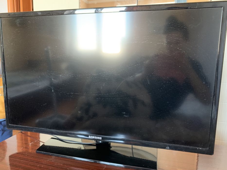 Телевизор samsung