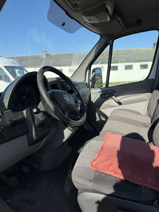 Volkswagen Crafter Box cu lift