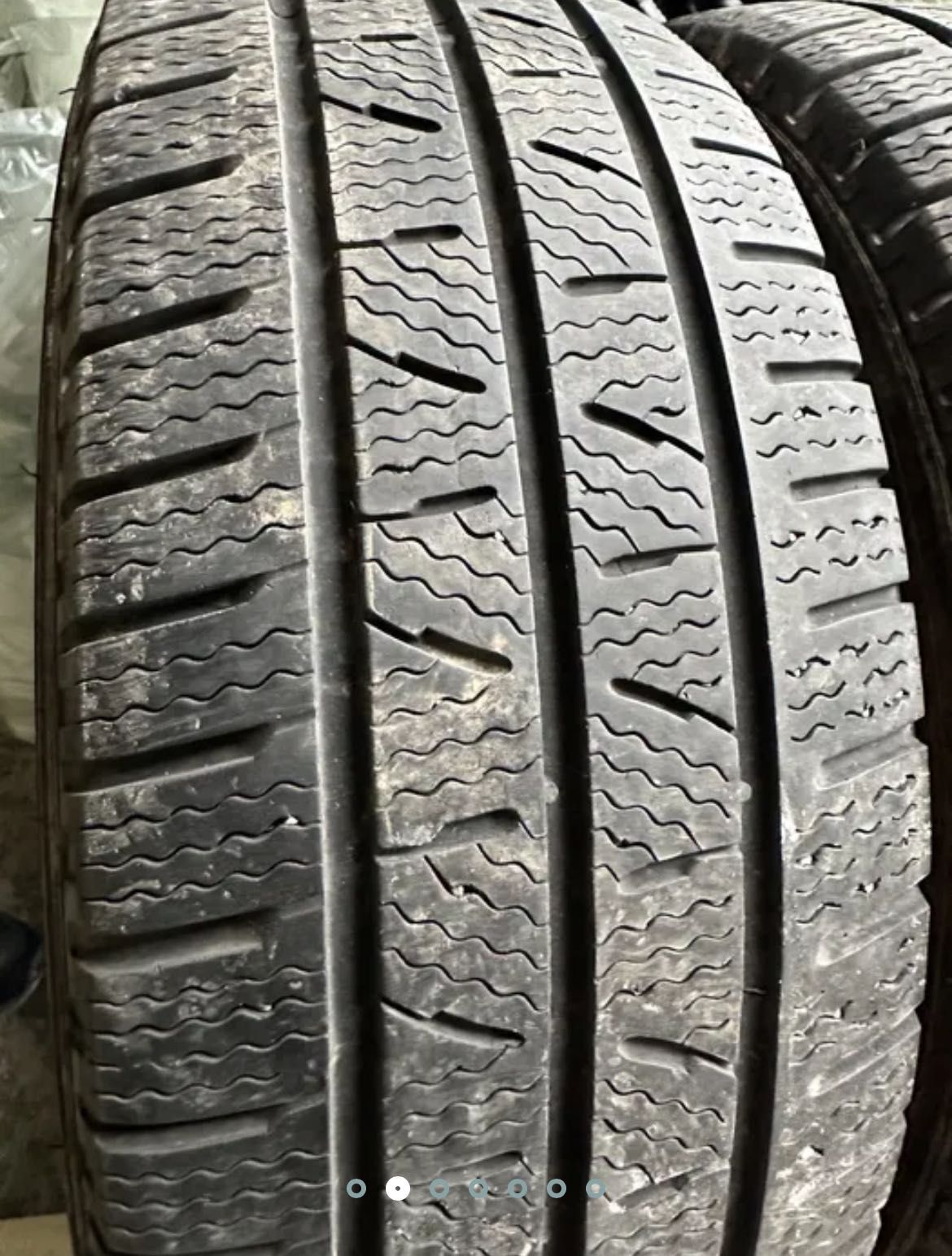 2 бр. зимни гуми за бус 225/65/16C Pirelli DOT 1721 7 mm