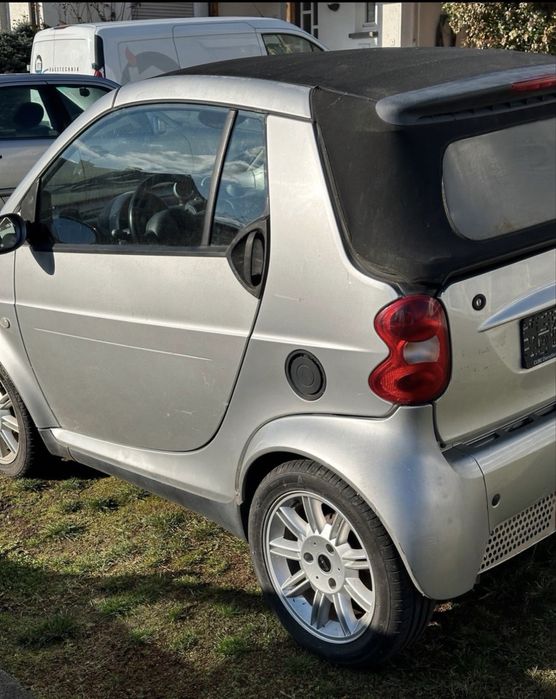 Vand Smart Fortwo cabrio diesel nerulat in tara