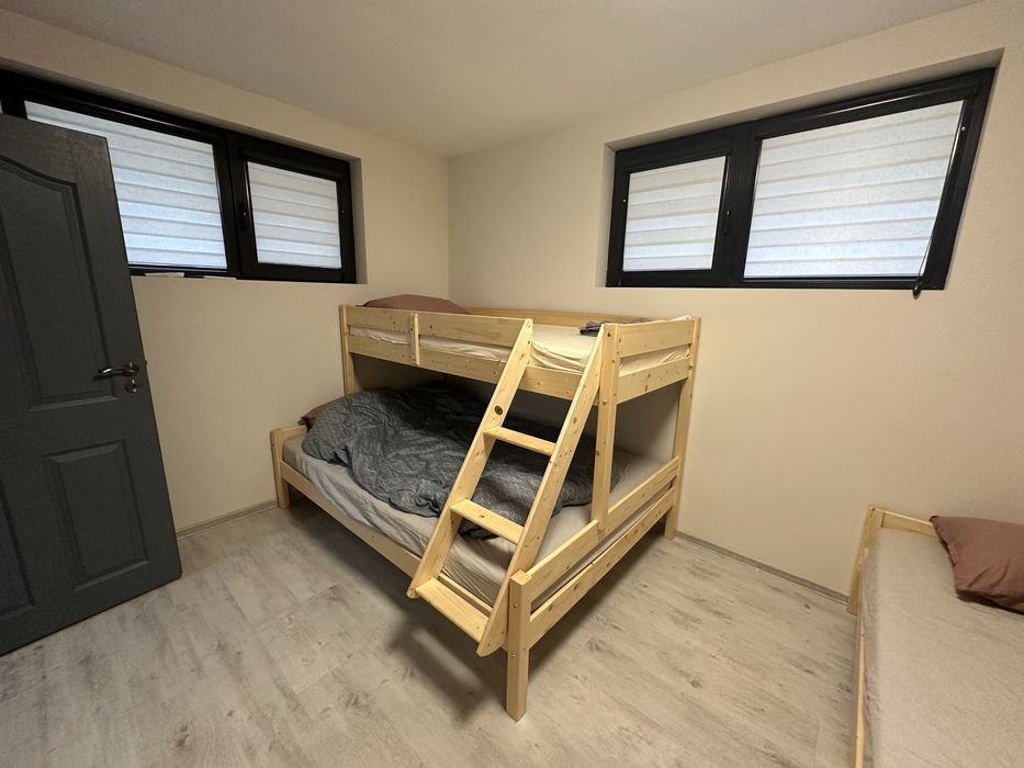 Двуетажно легло, Масовно Дърво, 90/140х200см Лакирано