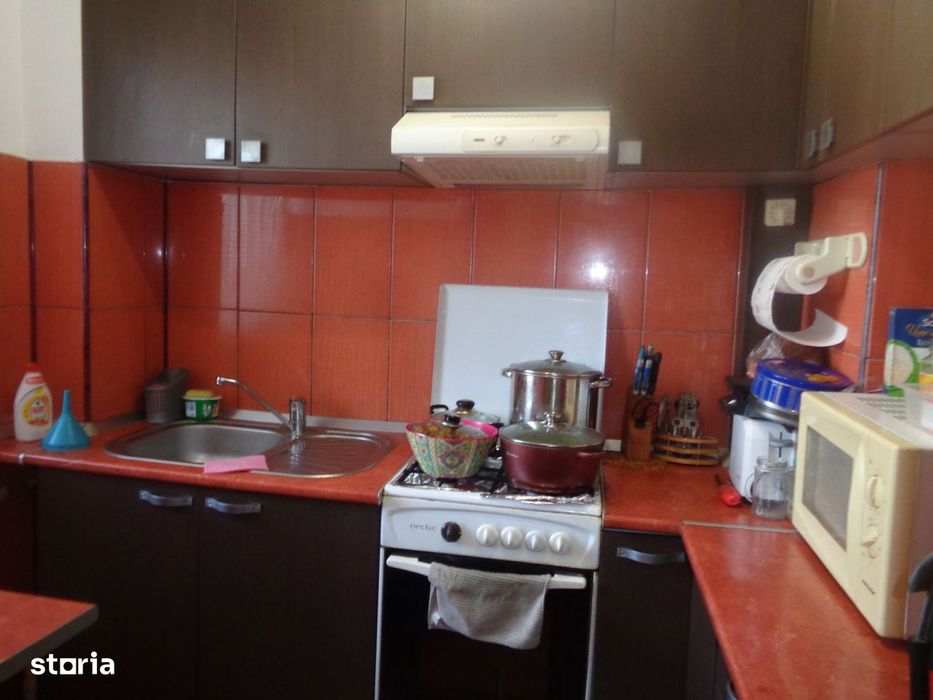 Apartament 1 camera etaj 2 renovat 50 mp VLAICU 42000 euro
