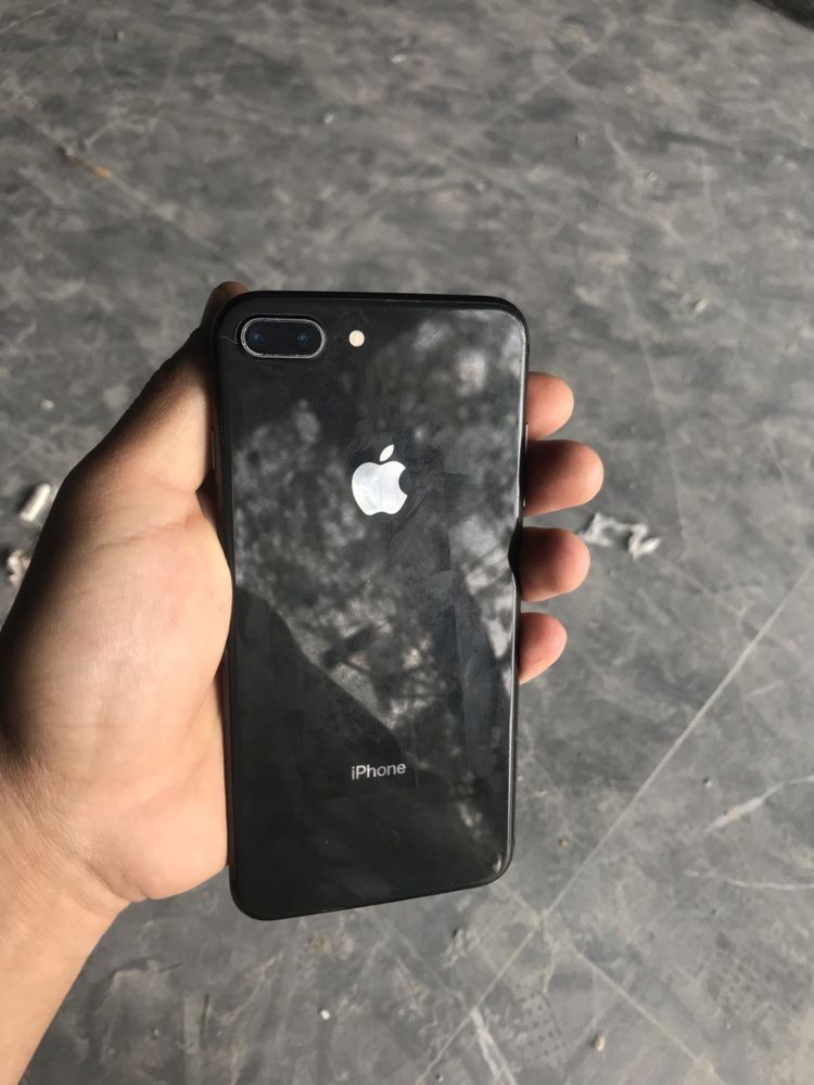Iphone 8 plus srochna sotilad
