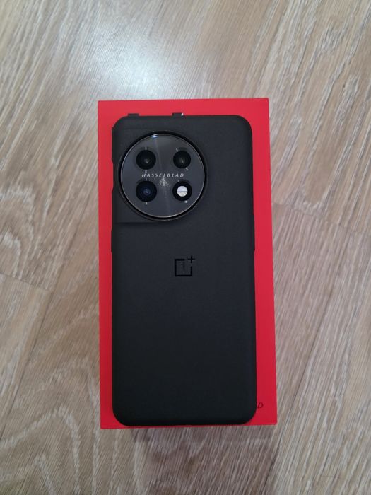 OnePlus 11 16/256 + Buds Pro 2