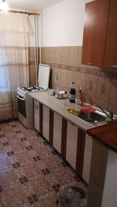 Craiovita,  2 semi, et3/4, mob+utilat, termoficare !