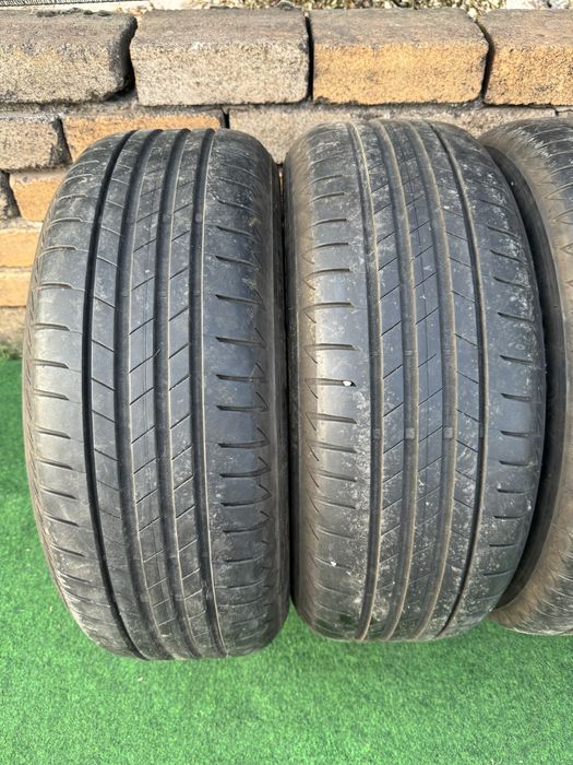 4 броя Летни гуми 205/55/16 цола BRIDGESTONE TURANZA T005 RFT