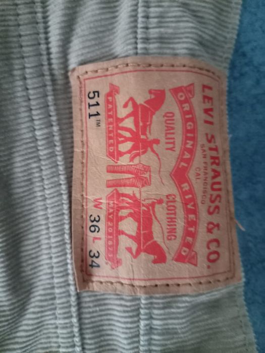 Джинсы мужские levis
