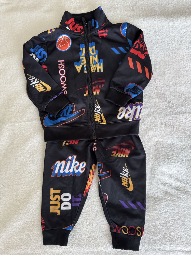 Nike долнище и горнище размер 74 см