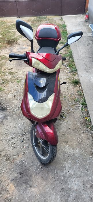 Vând scuter electric