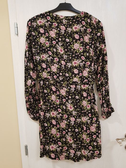 НОВИ Дамски рокли